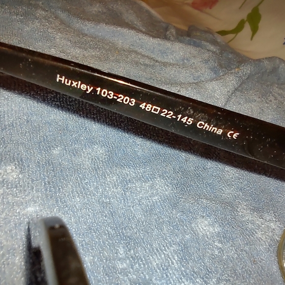 Huxley  102-103e eyeglasses frames - Picture 3 of 15